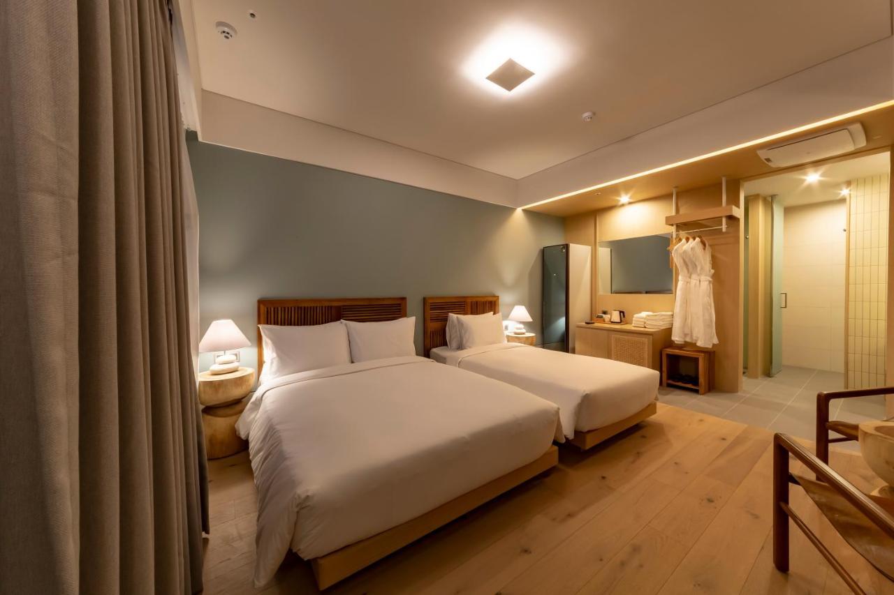 Hound Hotel Haeundae Signature Busan Exteriör bild