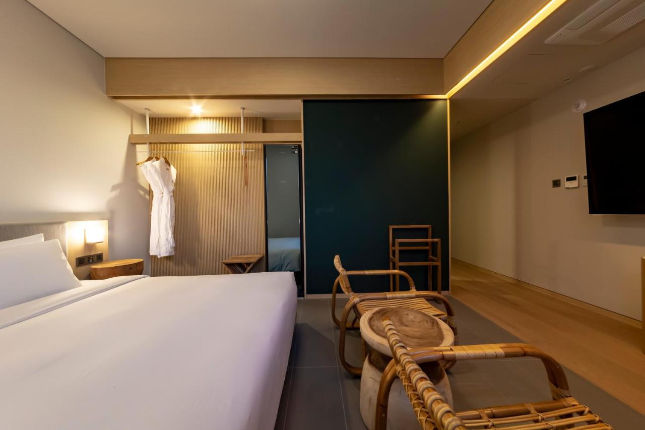 Hound Hotel Haeundae Signature Busan Exteriör bild
