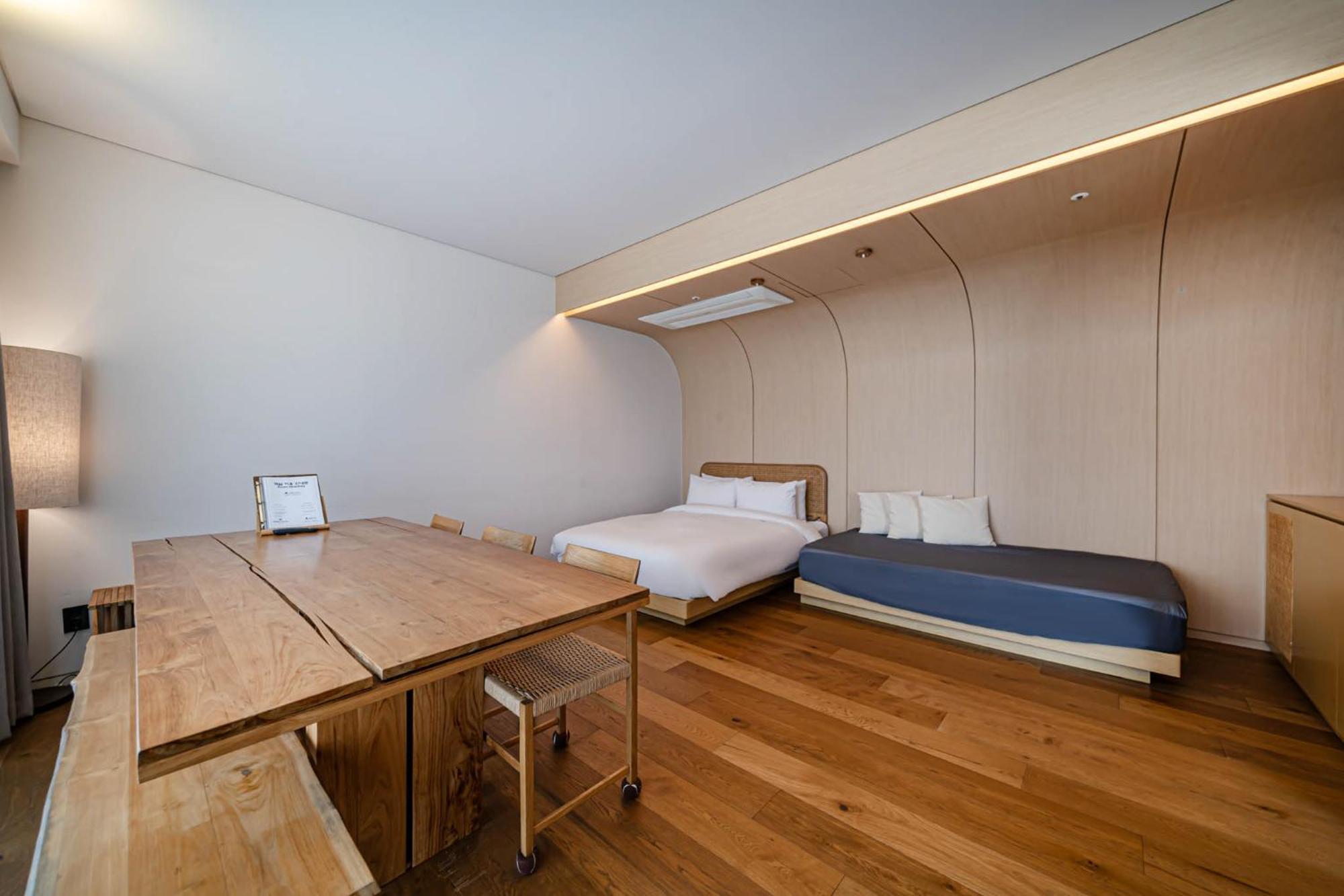 Hound Hotel Haeundae Signature Busan Exteriör bild